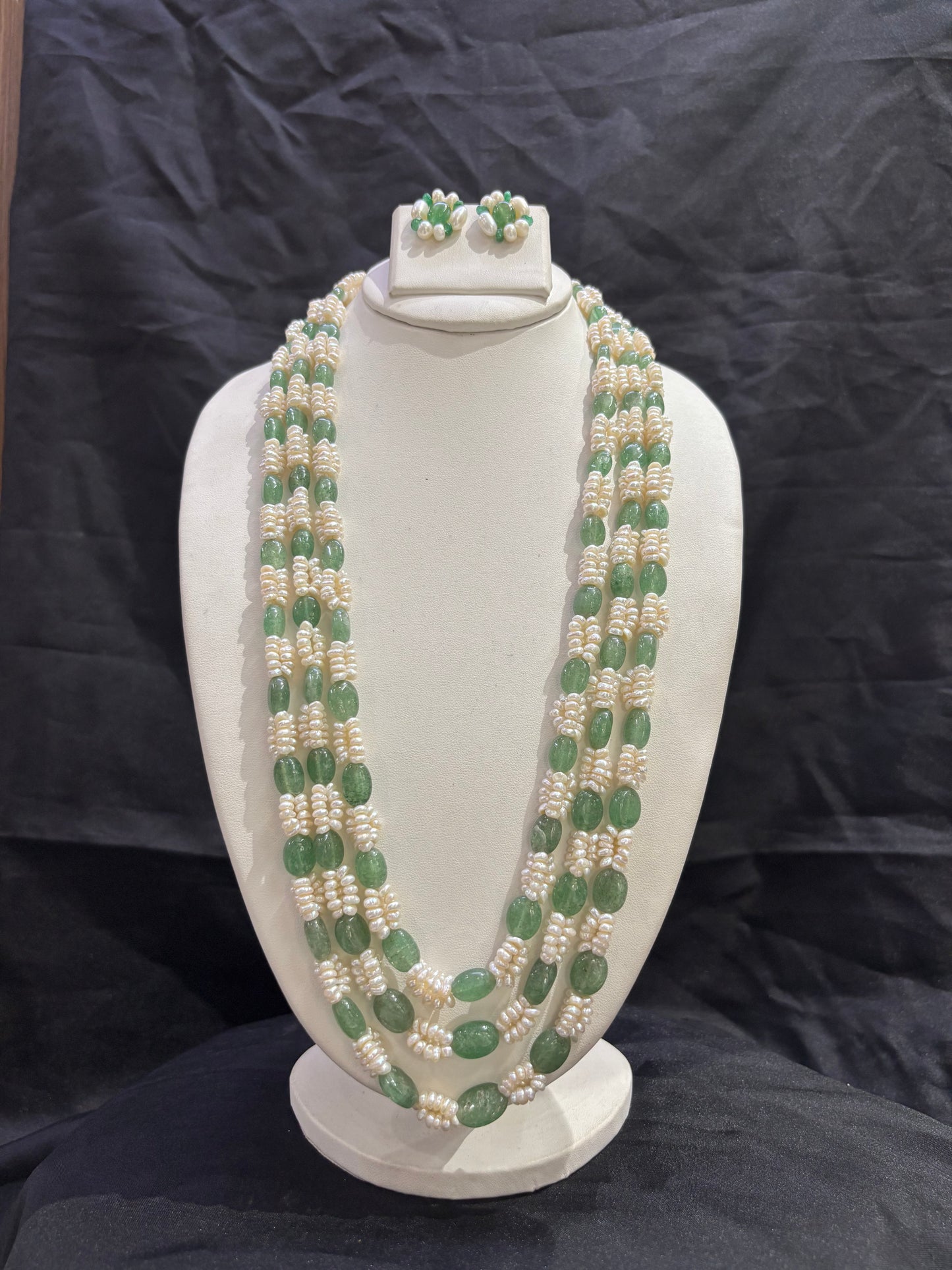 Premium Emerald Green Gemstone & Seed Pearl 3-Line Luxury Necklace Set