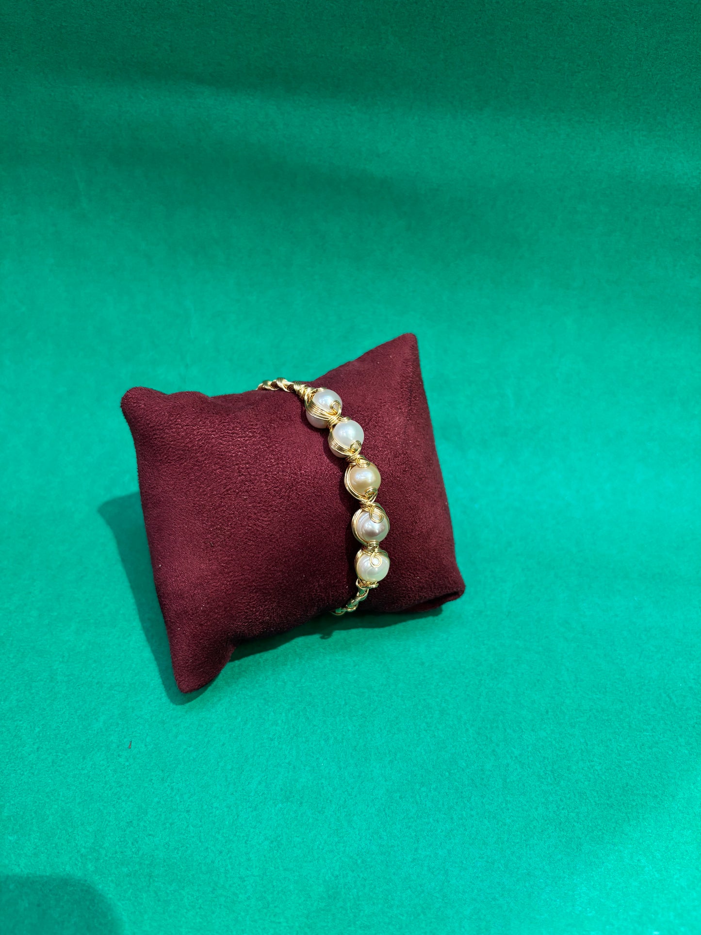 Handcrafted Freshwater Pearl Gold Wire Bracelet
