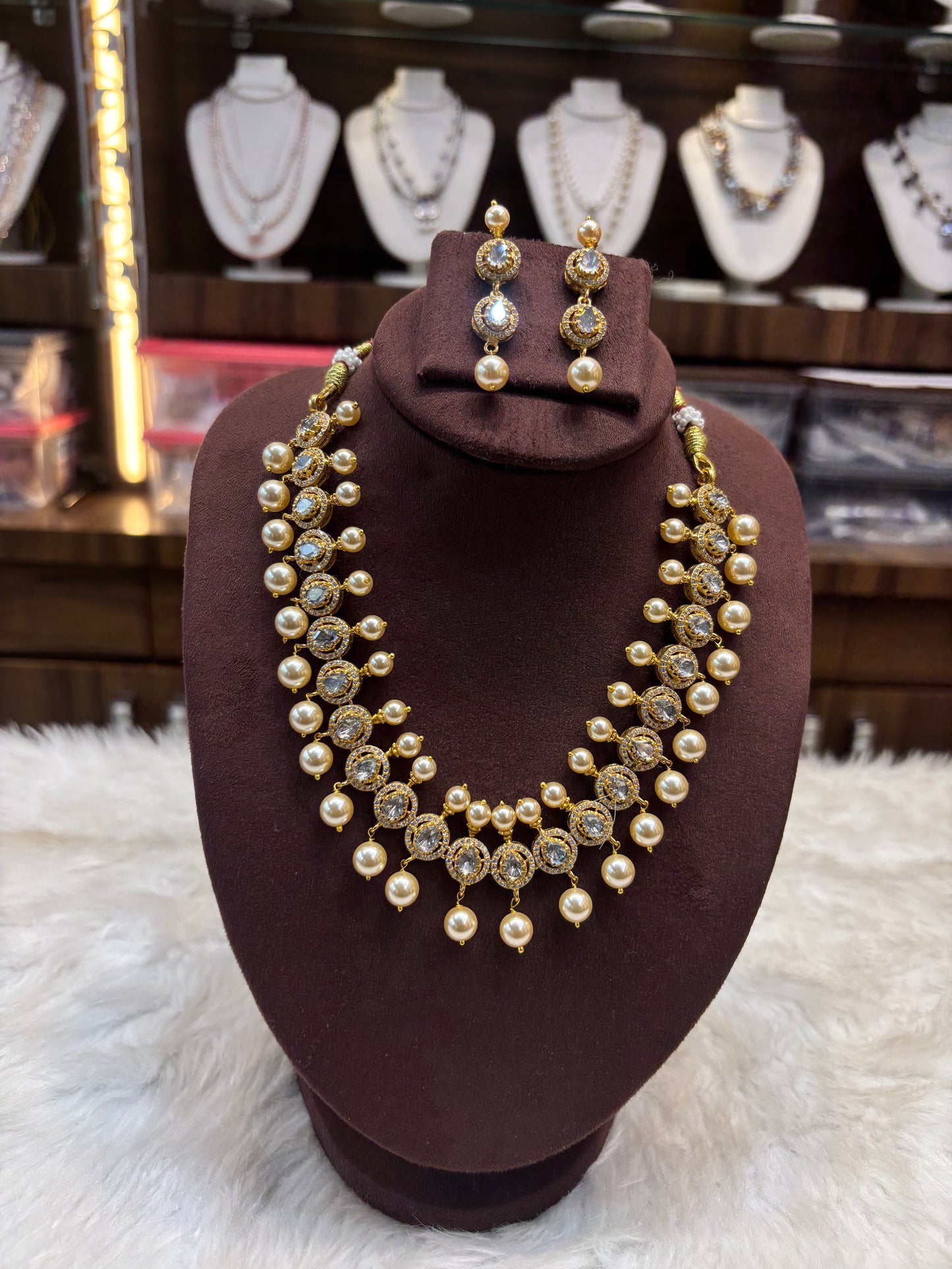 Mozonite Necklace with Swarovski Golden Pearls