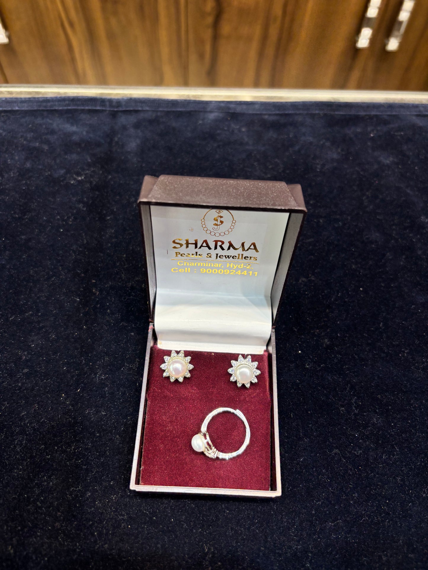 Elegant Pearl Earrings Set with Free Ring