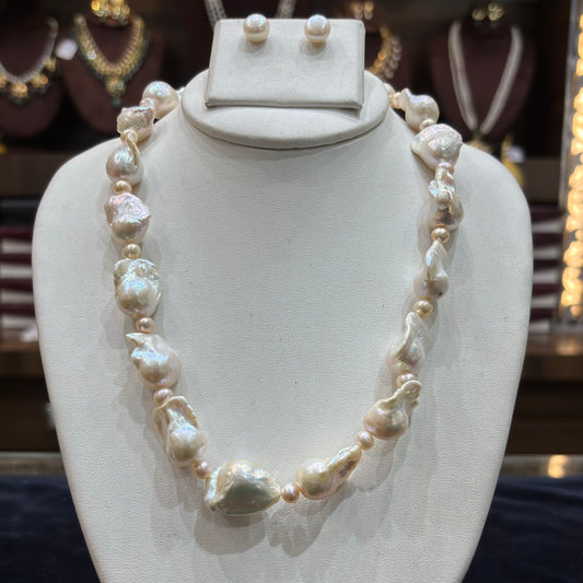 Baroque Pearl Drop Necklace