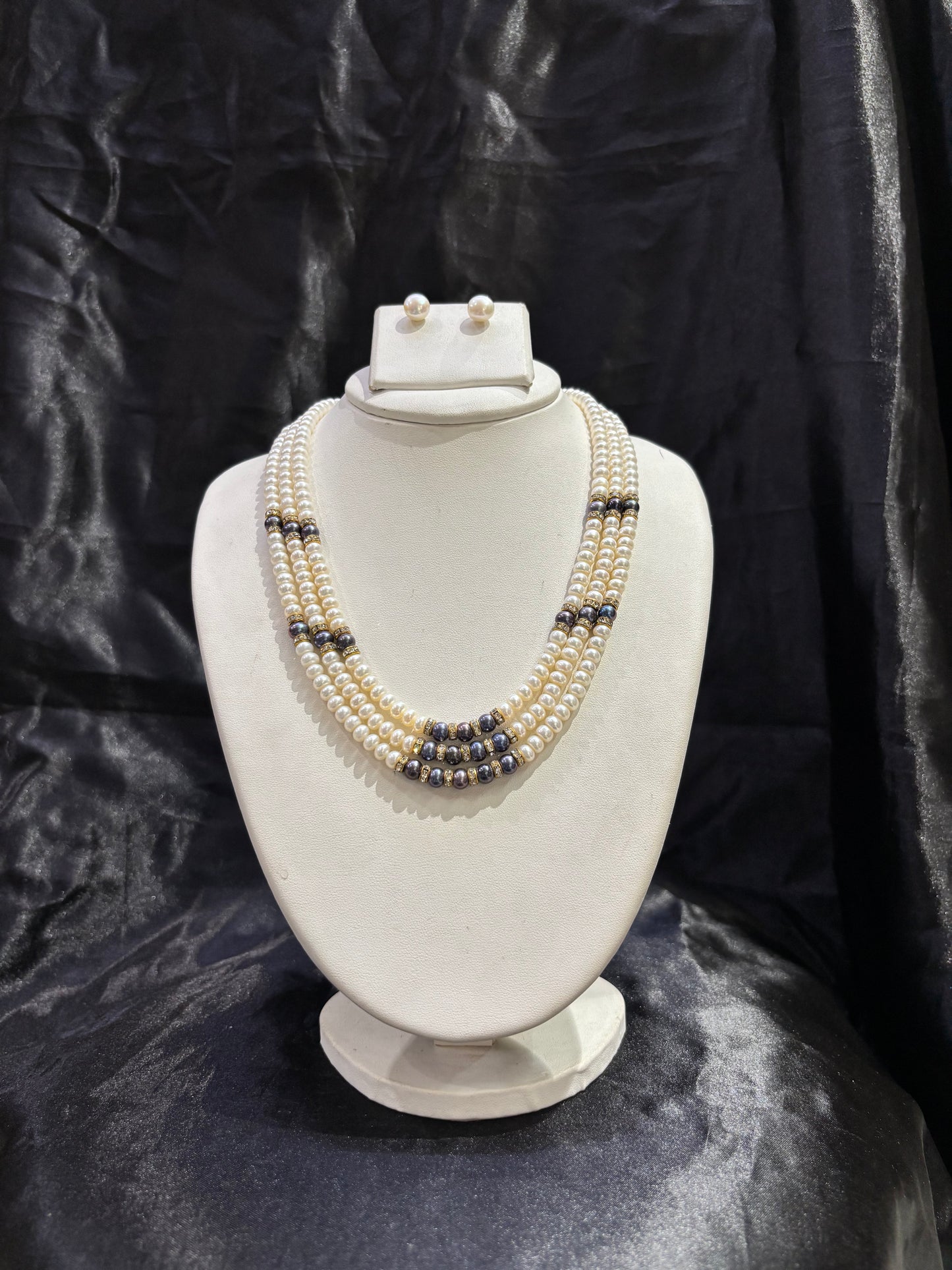 Elegant Triple Layer Pearl Necklace Set with Peacock Accents