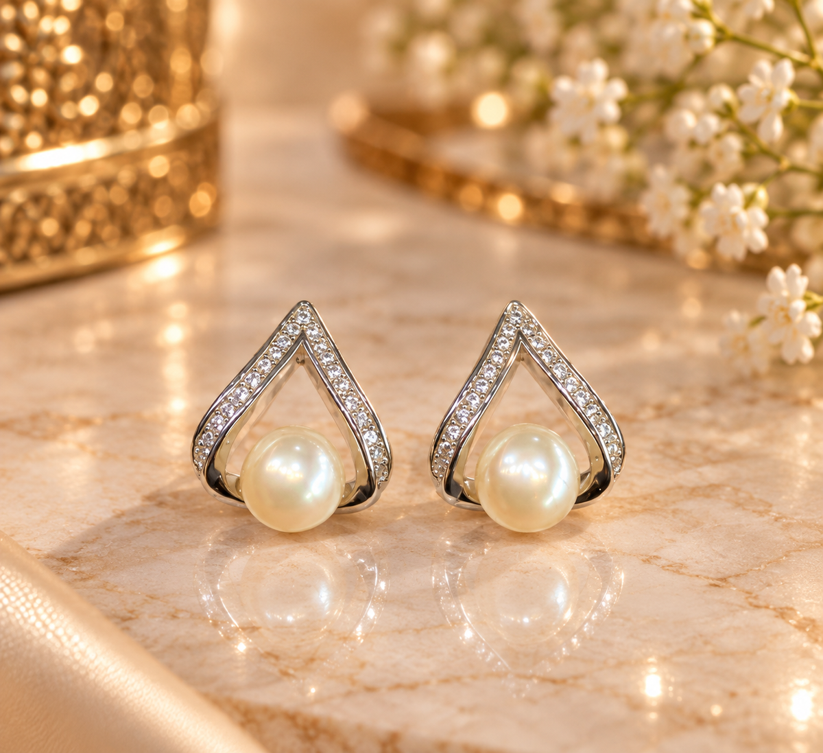 Pearl Teardrop Stud Earrings – Code 7005