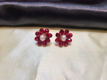 Everyday Pearl Red Flower Earrings