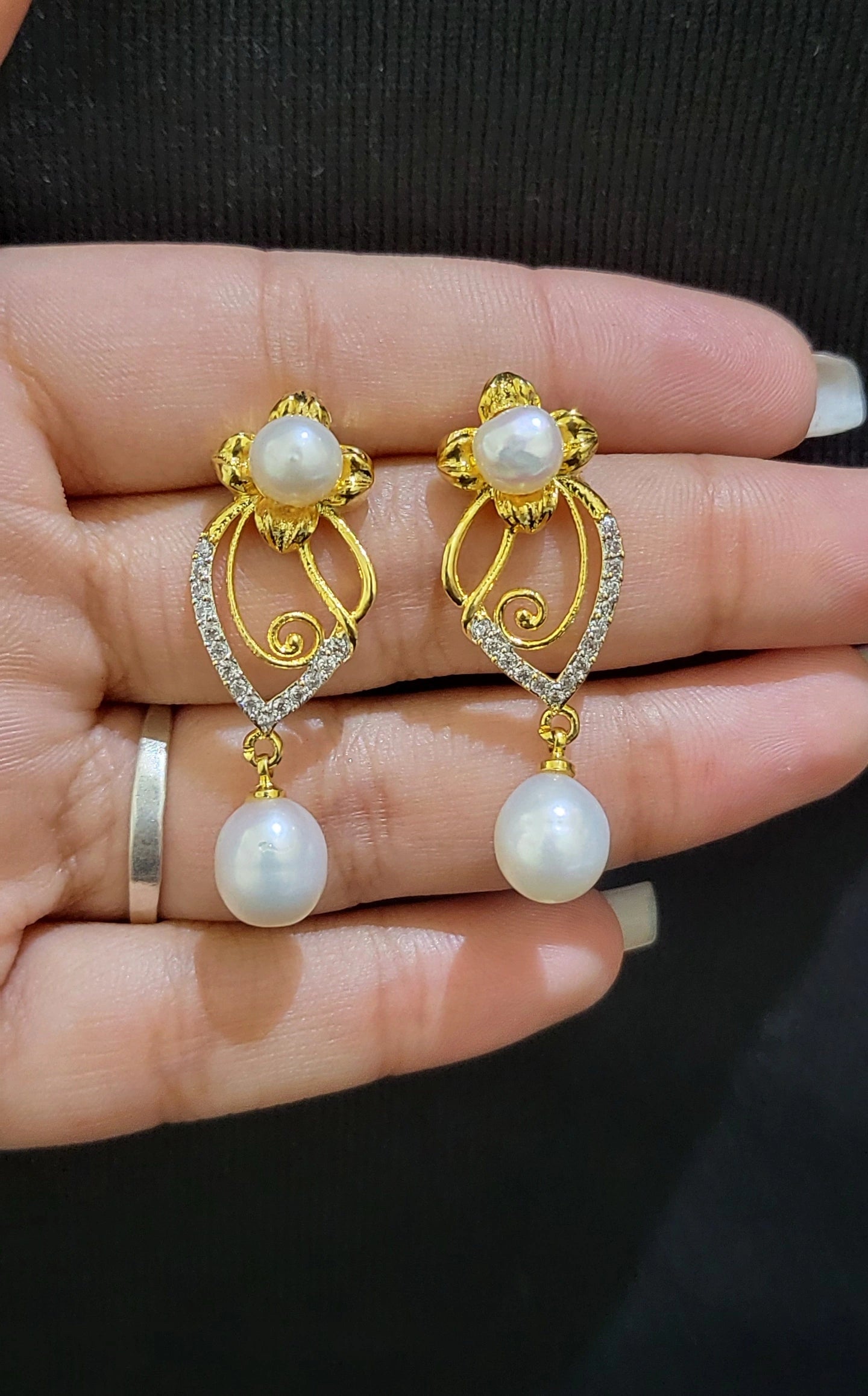 Golden Fresh Pearl Earrings | Freshwater Real Pearls