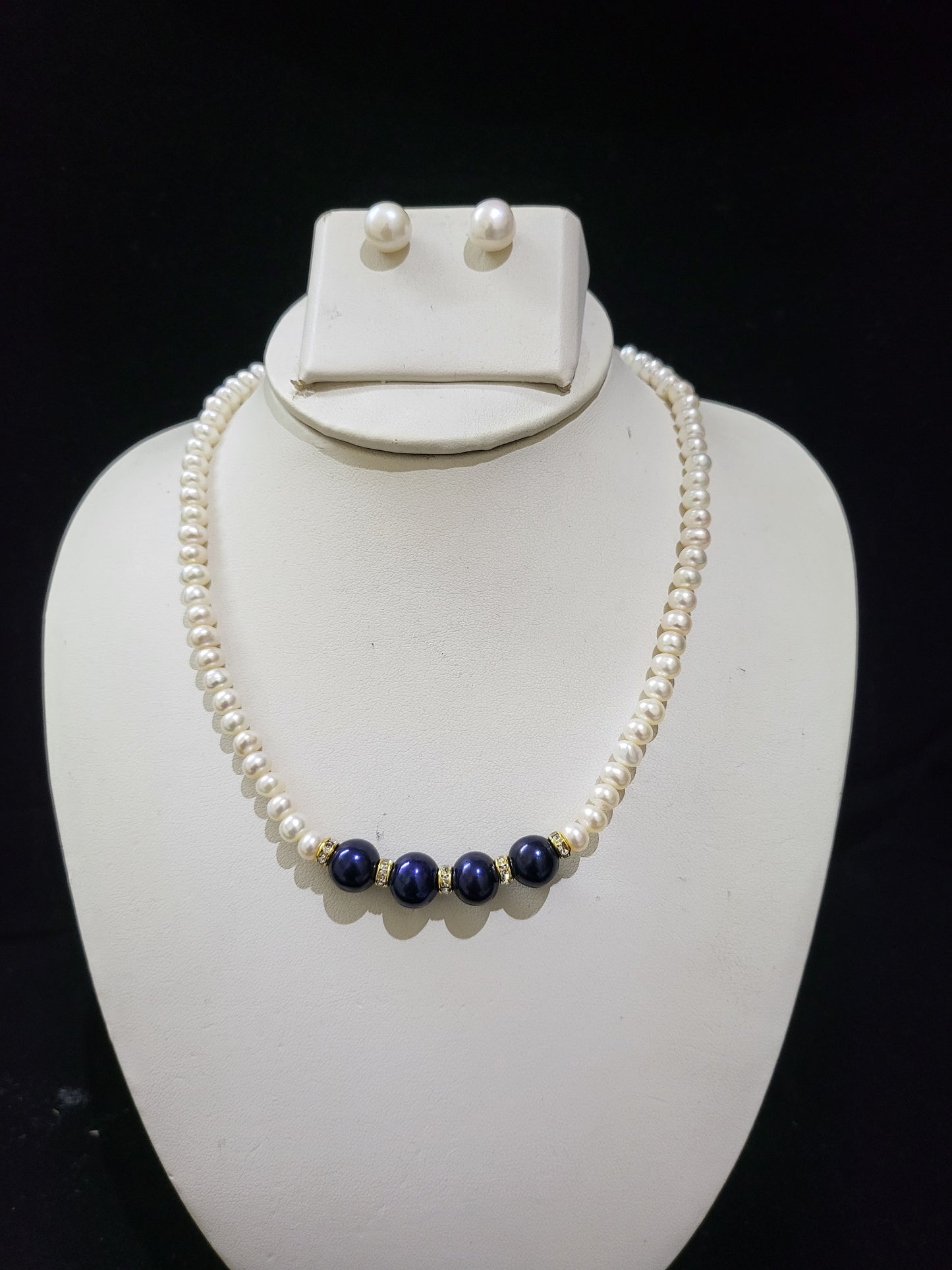 White & Blue Pearl Single Layer Set | Classic Real Pearl Necklace