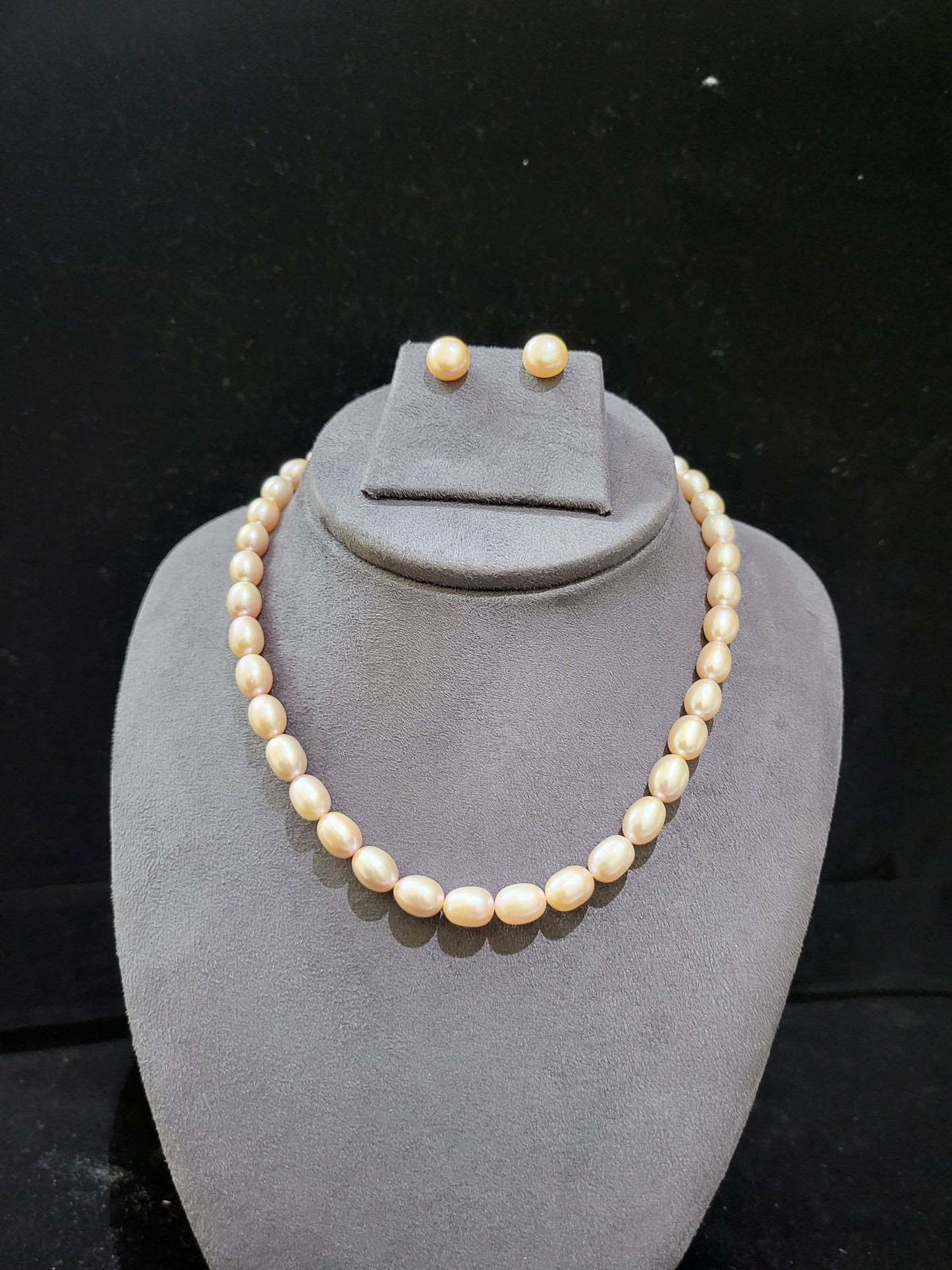 Creamy Pearl Single Layer Set | Classic Real Pearl Necklace