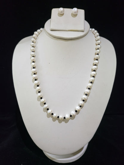 Single Layer Real Pearls Necklace | White pearls with black swarovski beads crystal