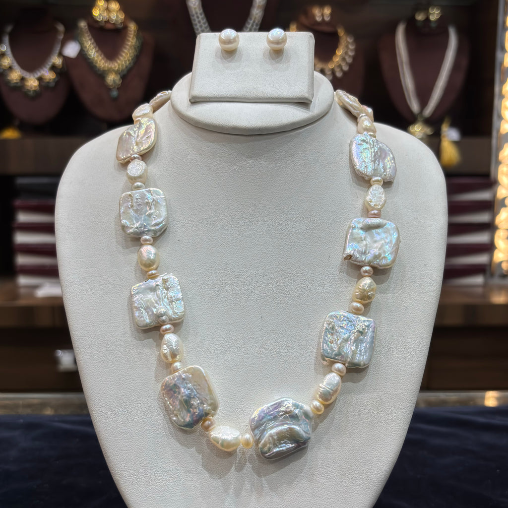 Irregular Pearl Statement Necklace
