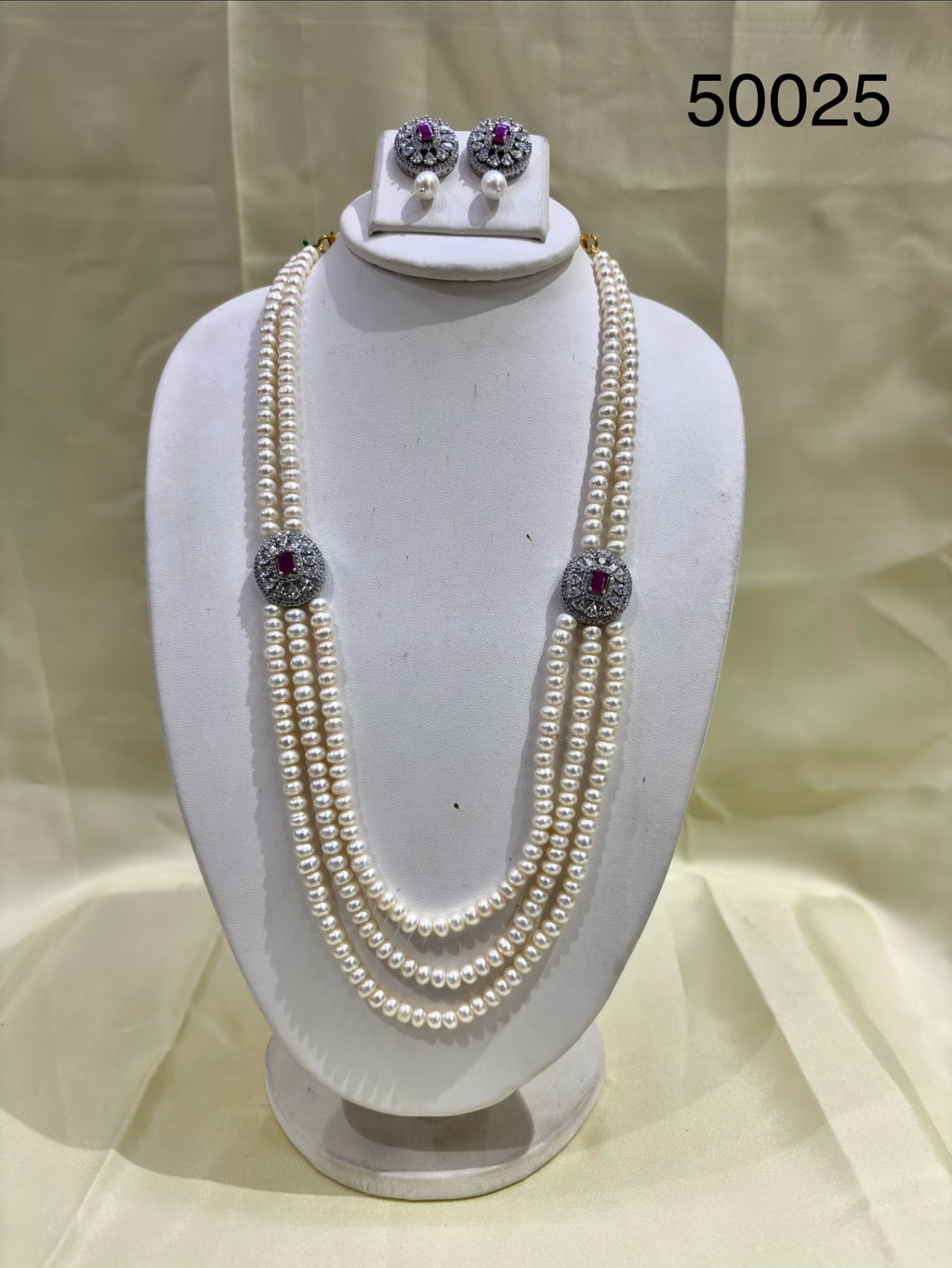 White Pearl Multi-Strand Necklace Set with Ruby-Coloured Stones