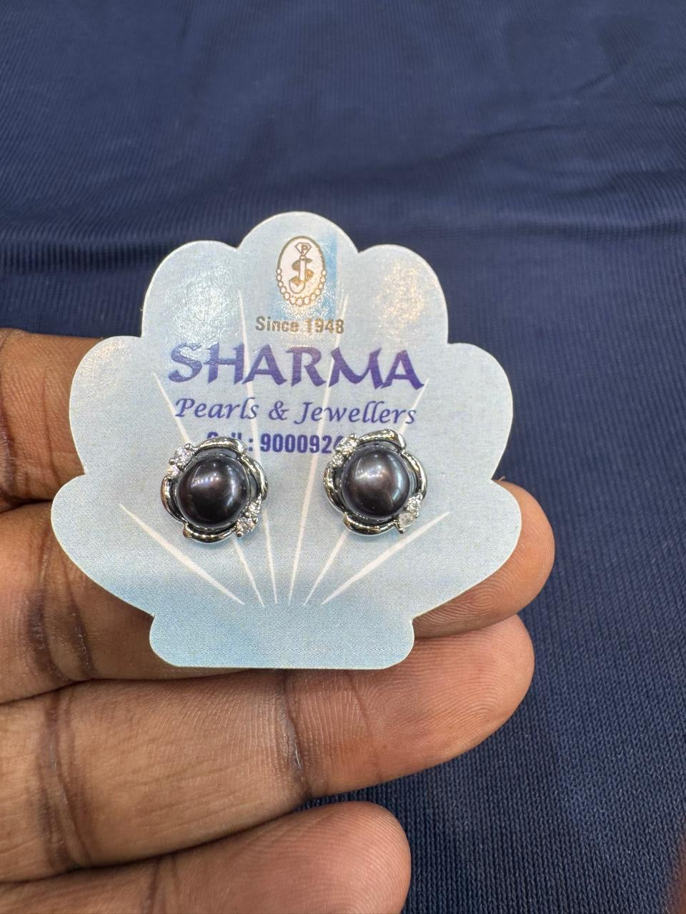 Black Pearl Floral Stud Earrings – Code 7018
