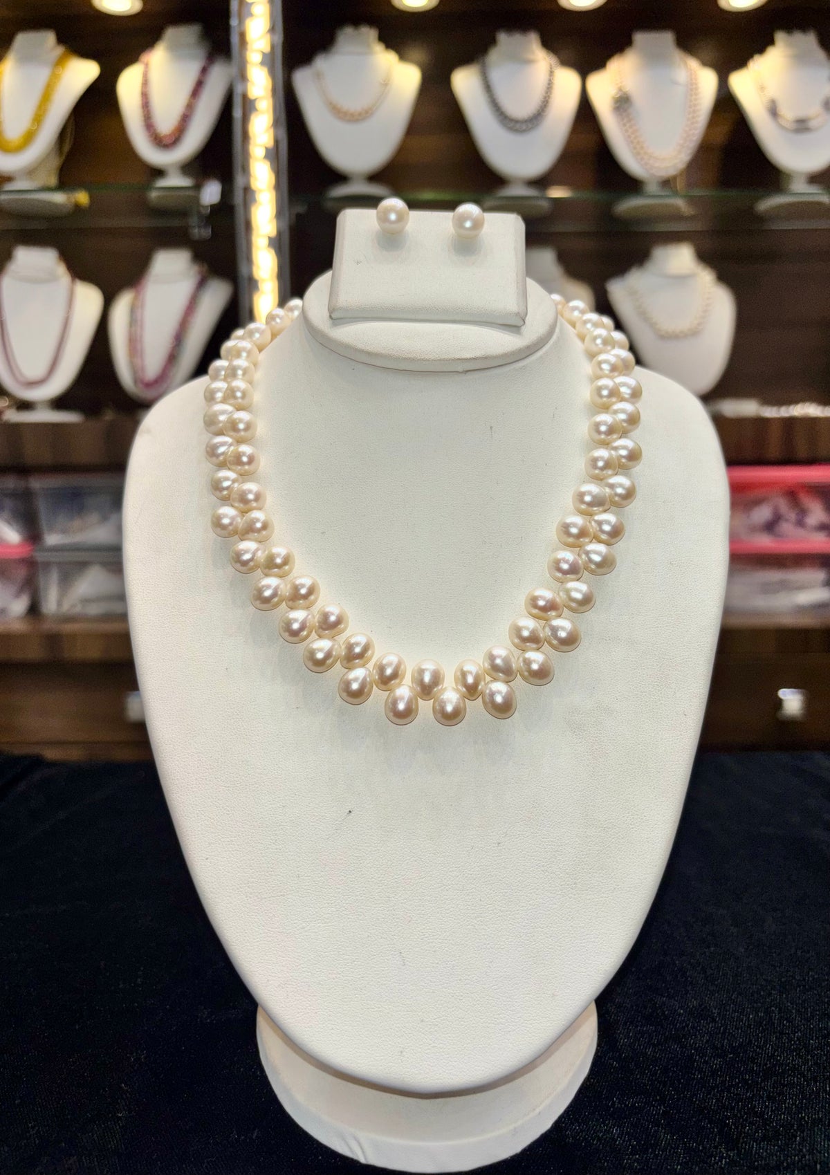 Classic White Pearl Necklace Set