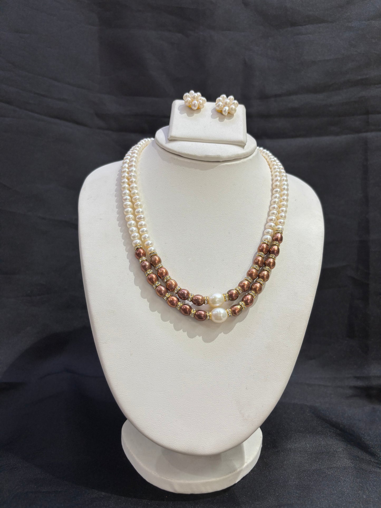 Dual-Tone Freshwater Pearl Necklace Set – Code 50064