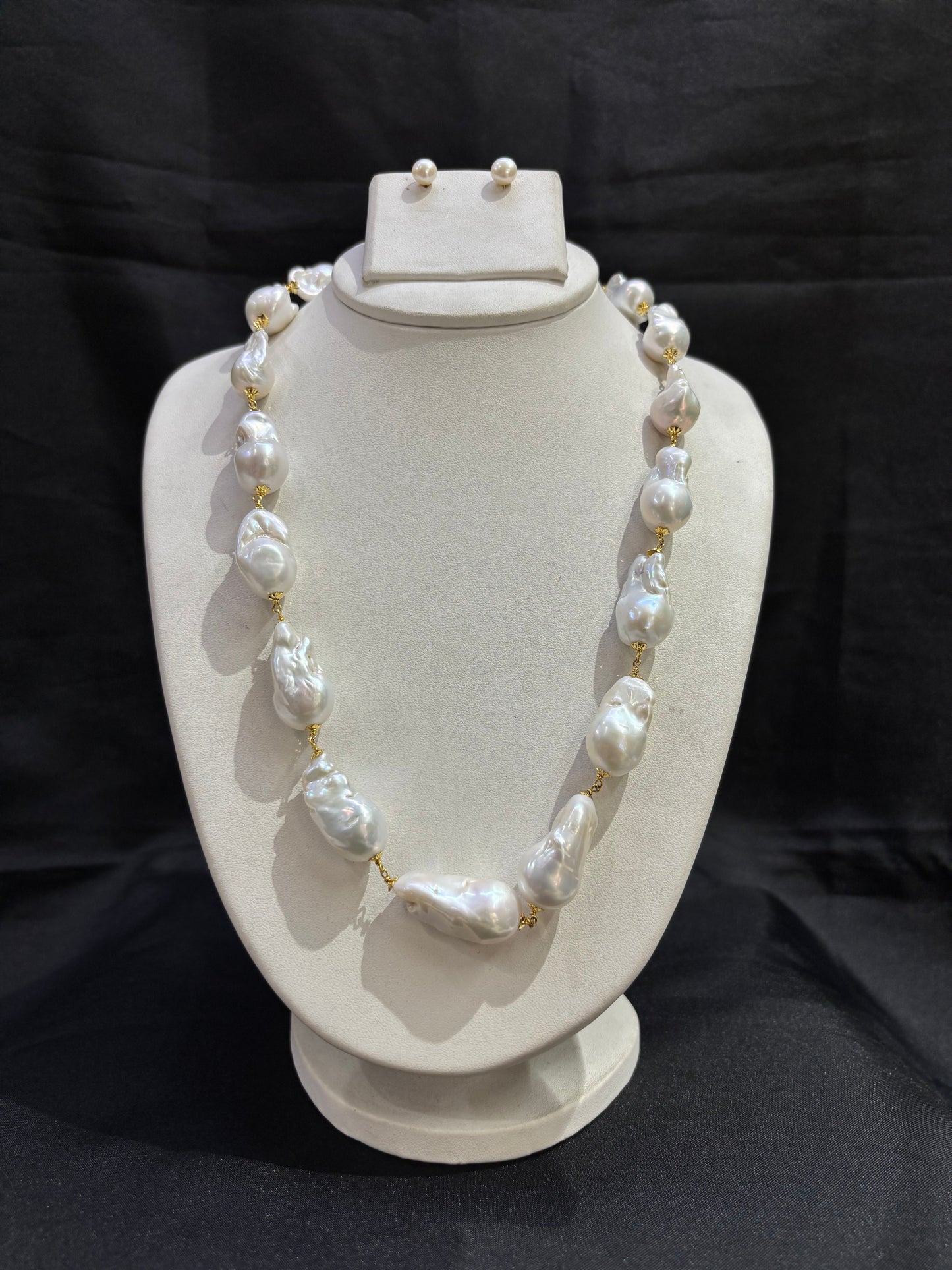 Natural Baroque Pearl Statement Necklace Set – Code 50051