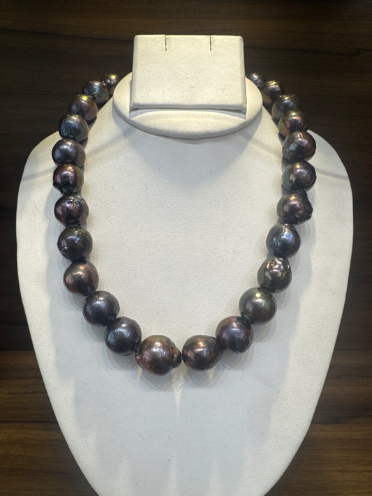 Baroque round pearl necklace premium