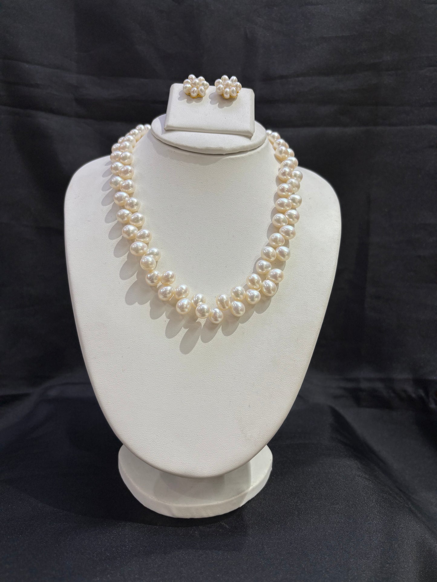 Classic Double-Layer Pearl Necklace Set – Code 50052