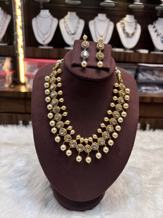 Mozonite Necklace with Swarovski Golden Pearls