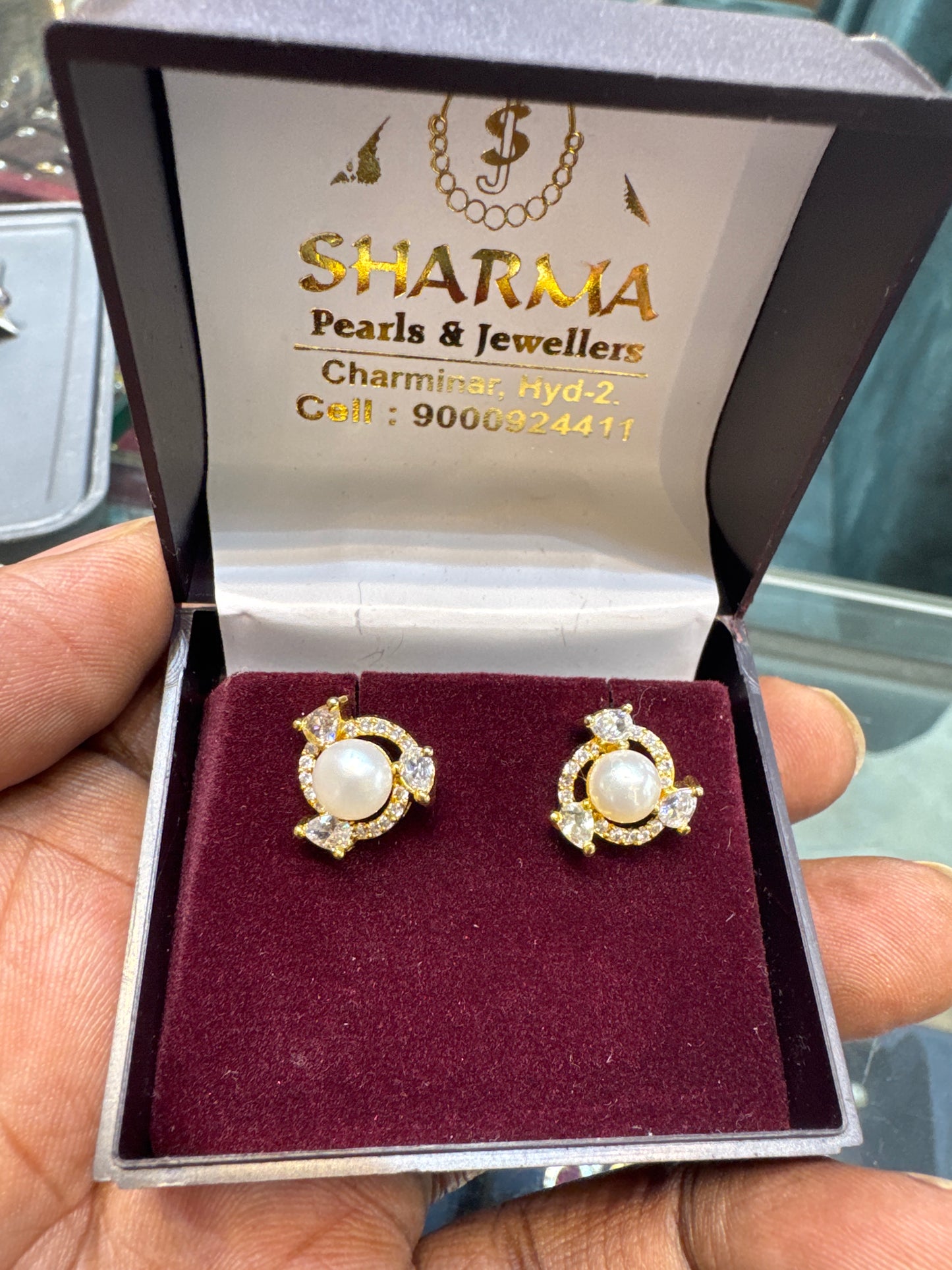 Every day pearl studs