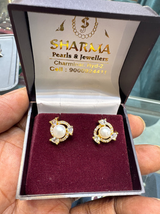 Every day pearl studs