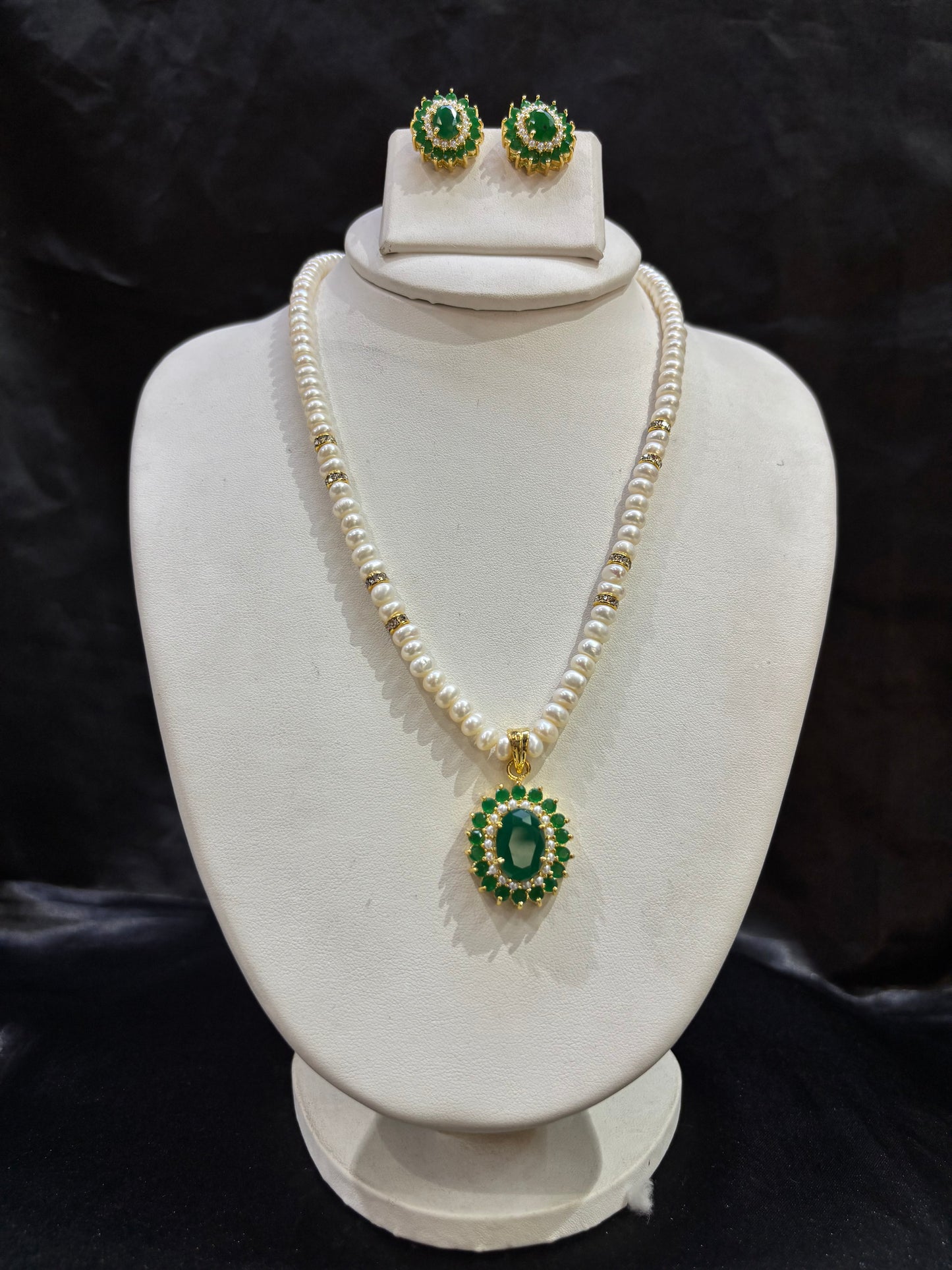 Freshwater Pearl Necklace Set with Emerald Green Halo Pendant – Code 50019