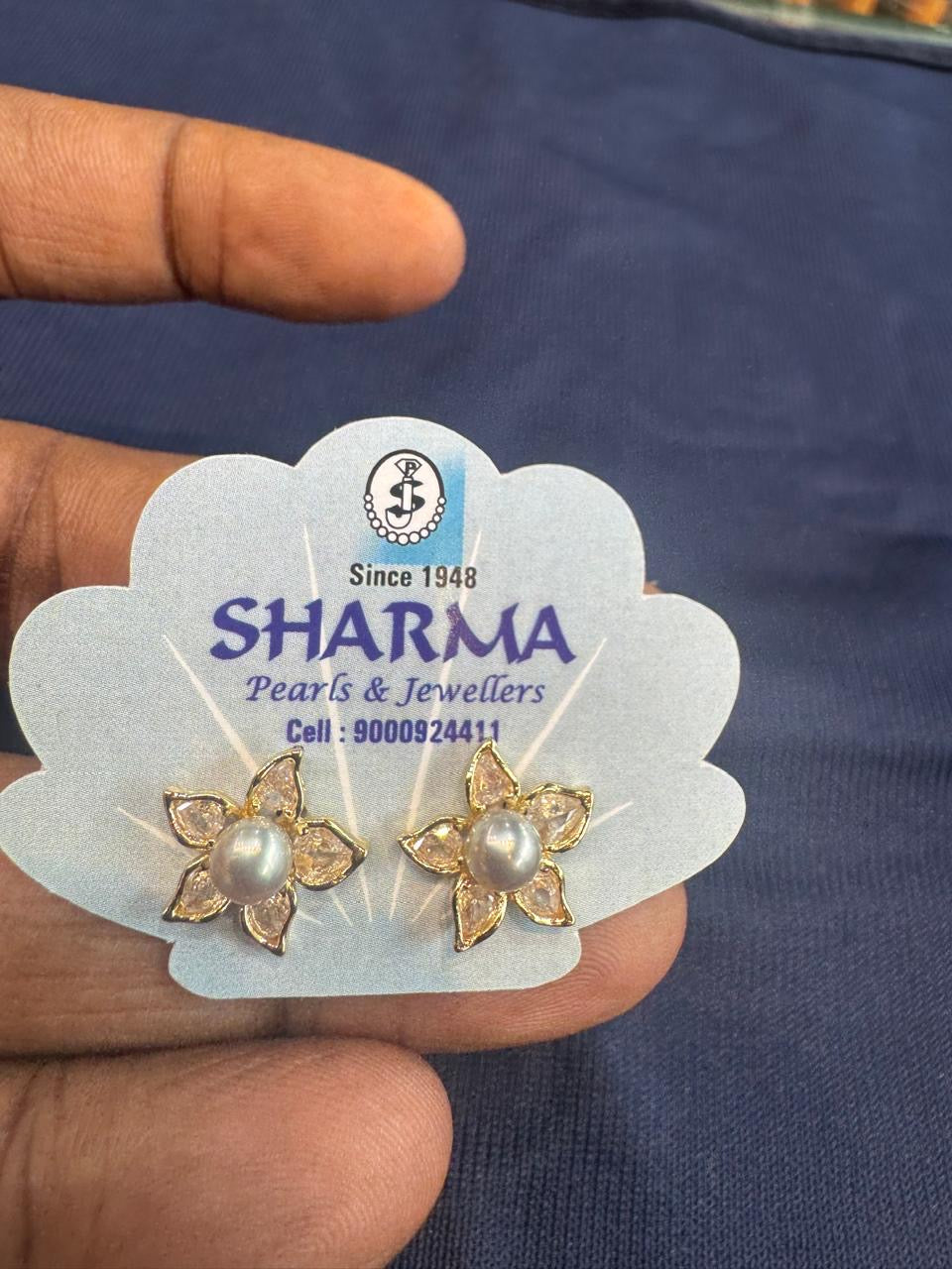 Pearl Floral Stud Earrings – Code 7021