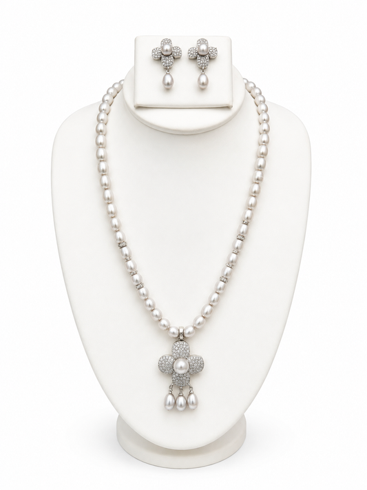 Freshwater Pearl Floral Pendant Necklace Set
