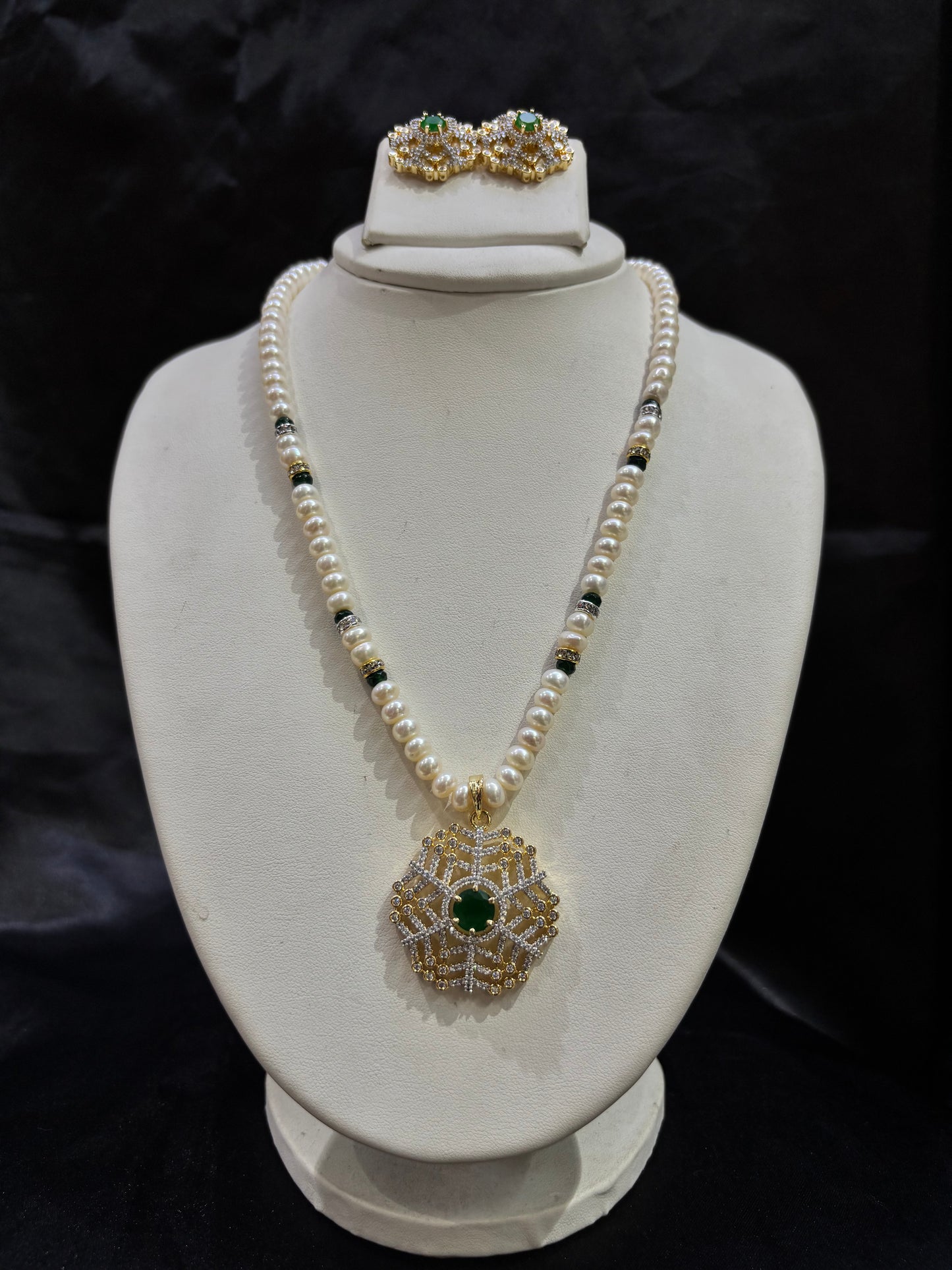 Freshwater Pearl Pendant Necklace Set – Code 50002