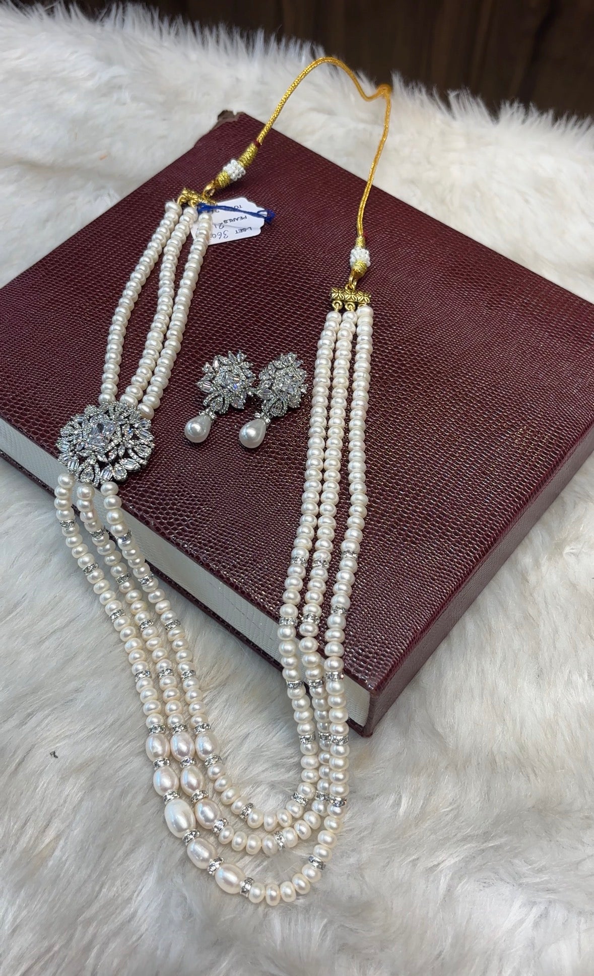 Floral Majesty Pearl Necklace Set