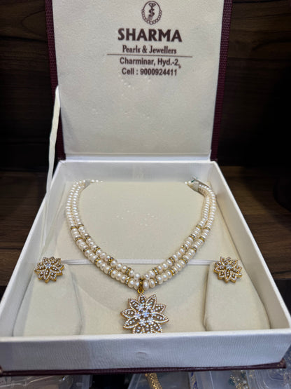 Adorable simple pearl set