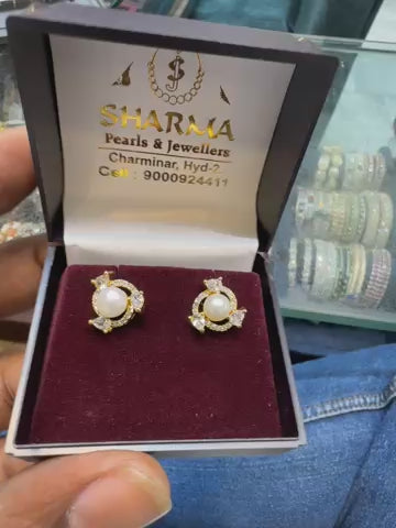 Every day pearl studs
