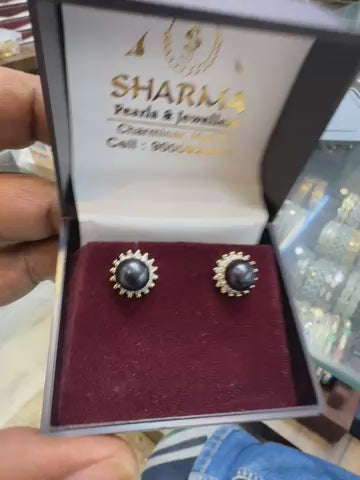 Black pearl studs