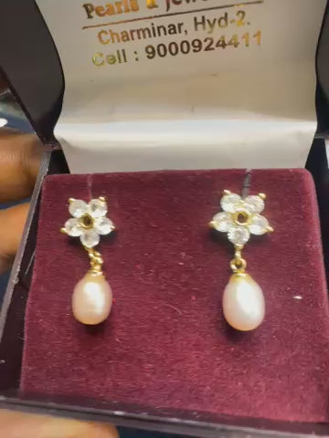 Flower drop pearl earring